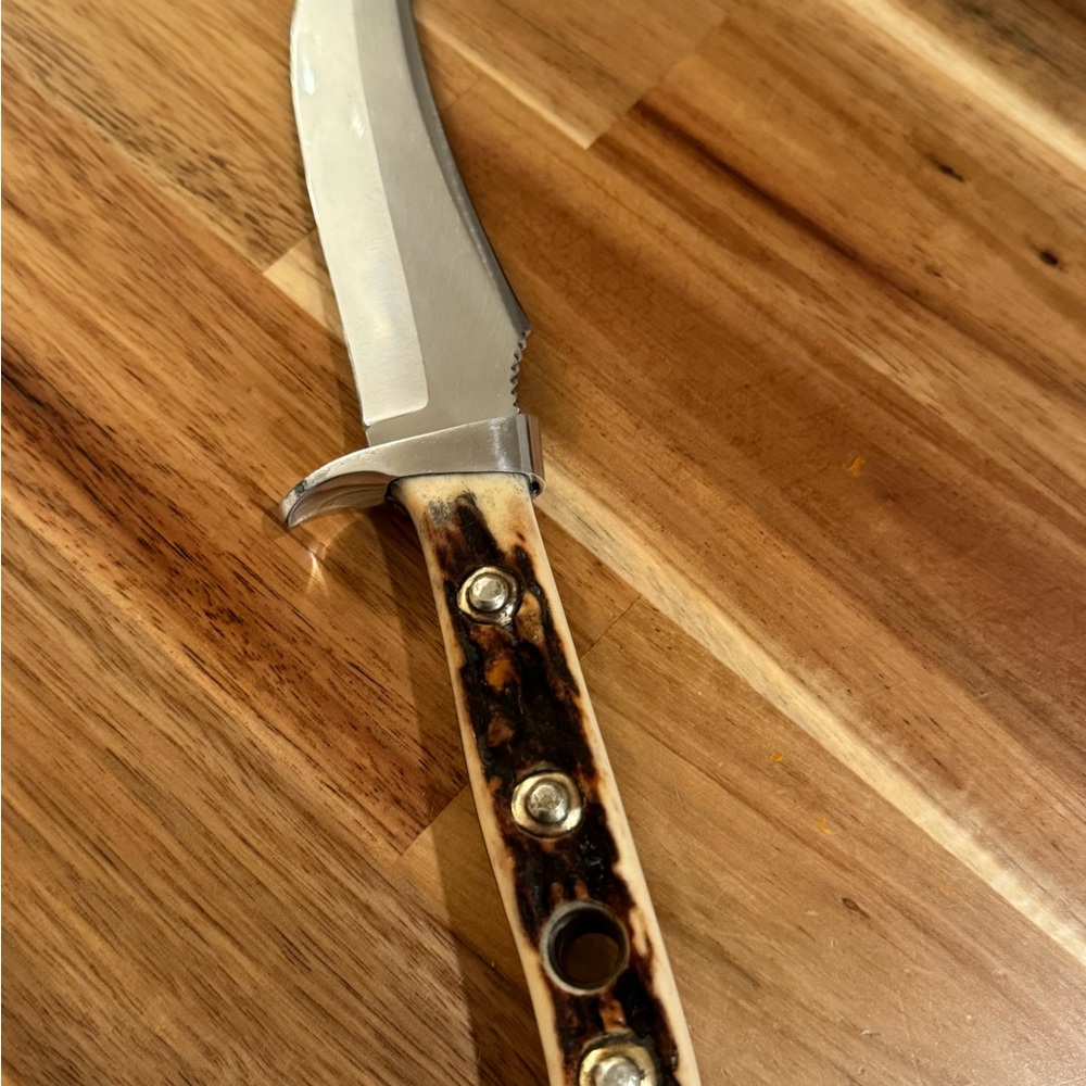Puma Men's Skinner Knife 1970 with Leather Sheath - razor sharp carbon steel. - Picture 9 of 12